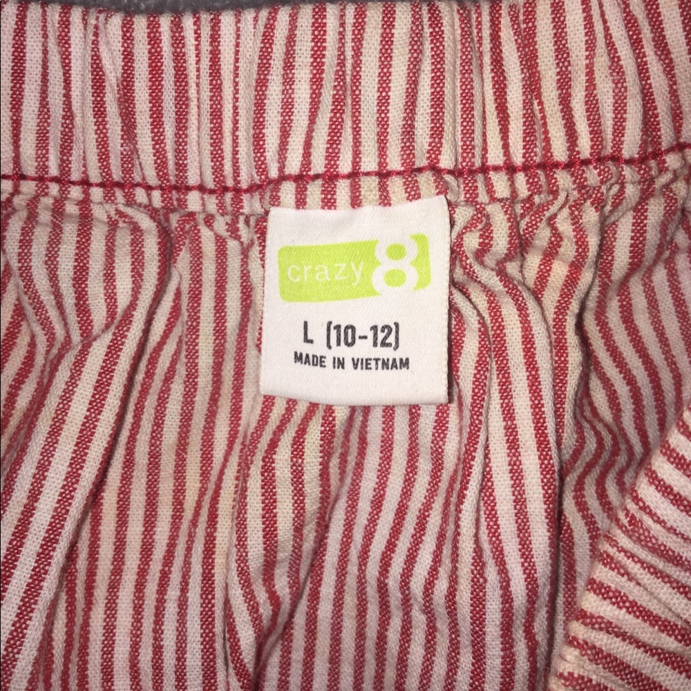 Super cute! Has POCKETS!!! Mint condition.